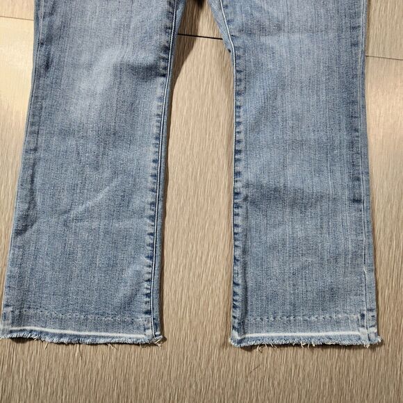 Banana Republic Mid Rise Crop Flare Jeans Women’s Size 29 - Picture 4 of 8